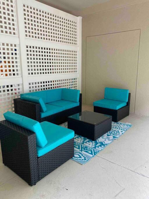 Luxurious Modern Townhouse Right Across Beach!! Table Tennis เซนต์พีทบีช ภายนอก รูปภาพ